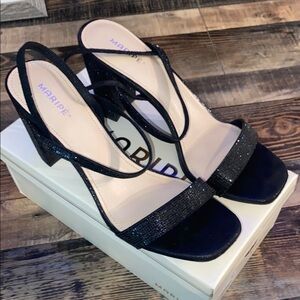 Maripe Lucille Black sequin heels size 11 with box